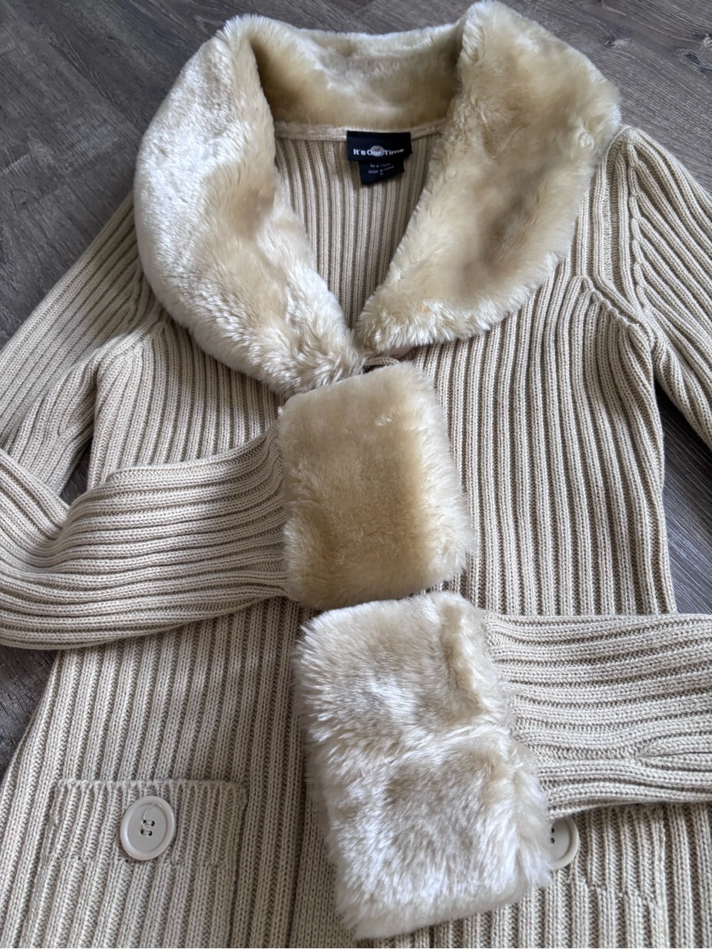 It's Our Time Cream Ribbed Cardigan with Faux Fur Collar & Cuffs - Picture 4 of 5